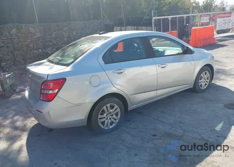 2017 Chevrolet Sonic Ls Auto z USA, uszkodzony, nr VIN 1G1JB5SG5H4174777